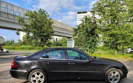 Mercedes-Benz E-Класс, 2007 год, 750 000 рублей, 4 фотография