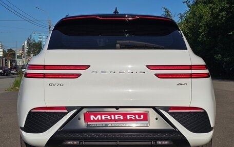 Genesis GV70, 2021 год, 4 300 000 рублей, 6 фотография
