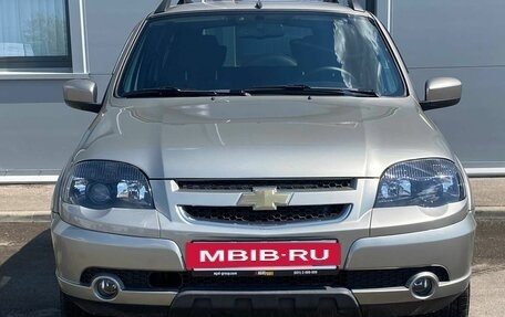 Chevrolet Niva I рестайлинг, 2017 год, 760 000 рублей, 2 фотография