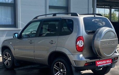 Chevrolet Niva I рестайлинг, 2017 год, 760 000 рублей, 7 фотография