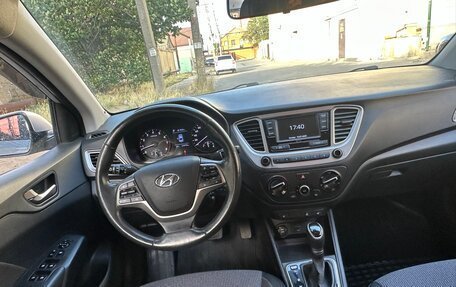 Hyundai Solaris II рестайлинг, 2019 год, 1 030 000 рублей, 5 фотография