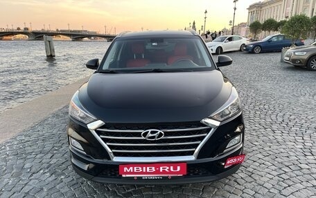 Hyundai Tucson III, 2019 год, 2 000 000 рублей, 2 фотография