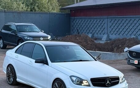 Mercedes-Benz C-Класс, 2013 год, 1 800 000 рублей, 4 фотография