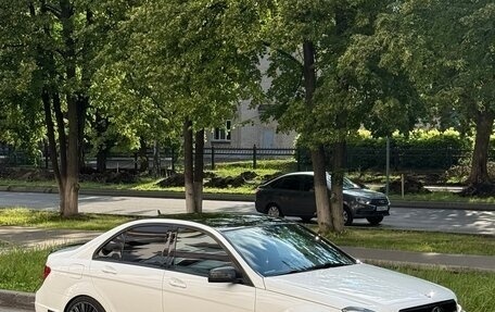 Mercedes-Benz C-Класс, 2013 год, 1 800 000 рублей, 21 фотография