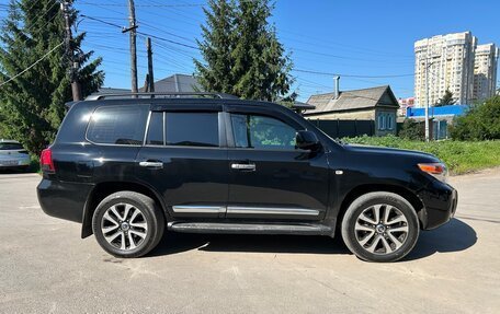 Toyota Land Cruiser 200, 2010 год, 2 850 000 рублей, 4 фотография