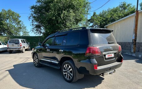 Toyota Land Cruiser 200, 2010 год, 2 850 000 рублей, 8 фотография