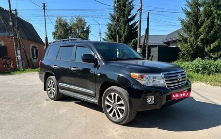Toyota Land Cruiser 200, 2010 год, 2 850 000 рублей, 2 фотография