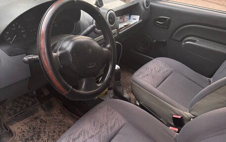 Renault Logan I, 2006 год, 160 000 рублей, 5 фотография