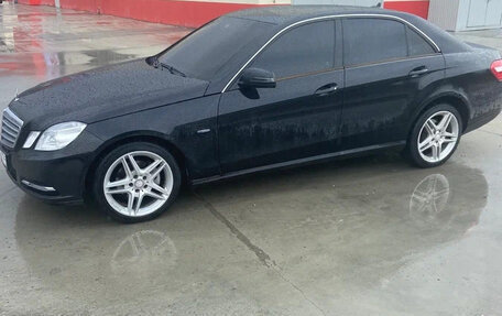 Mercedes-Benz E-Класс, 2011 год, 1 300 000 рублей, 2 фотография
