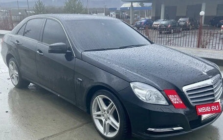 Mercedes-Benz E-Класс, 2011 год, 1 300 000 рублей, 6 фотография