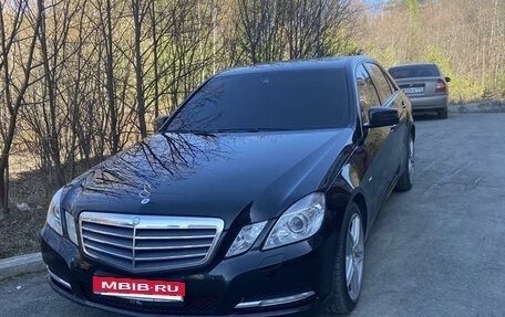 Mercedes-Benz E-Класс, 2011 год, 1 300 000 рублей, 9 фотография