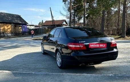 Mercedes-Benz E-Класс, 2011 год, 1 300 000 рублей, 13 фотография
