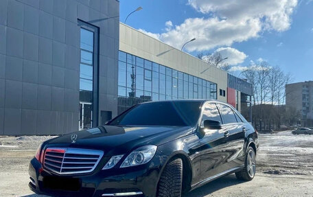 Mercedes-Benz E-Класс, 2011 год, 1 300 000 рублей, 23 фотография
