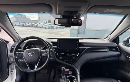Toyota Camry, 2022 год, 3 150 000 рублей, 7 фотография