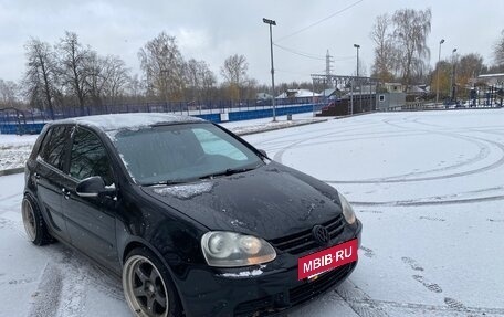Volkswagen Golf V, 2004 год, 255 000 рублей, 2 фотография