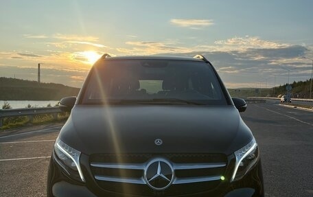 Mercedes-Benz V-Класс, 2021 год, 7 500 000 рублей, 8 фотография