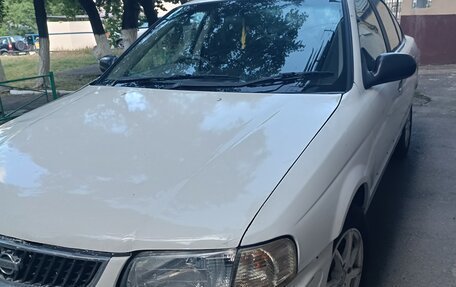 Nissan Sunny B15, 2000 год, 238 000 рублей, 2 фотография