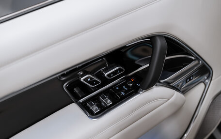 Land Rover Range Rover IV рестайлинг, 2025 год, 25 850 000 рублей, 38 фотография