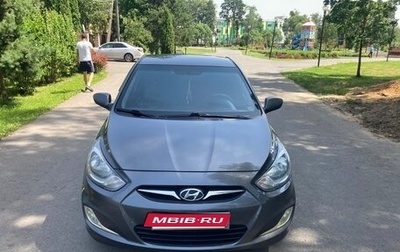 Hyundai Solaris II рестайлинг, 2011 год, 540 000 рублей, 1 фотография