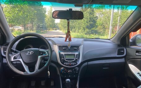 Hyundai Solaris II рестайлинг, 2011 год, 540 000 рублей, 8 фотография