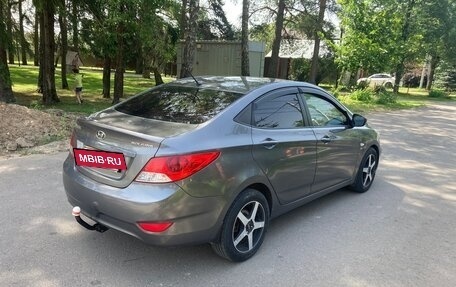 Hyundai Solaris II рестайлинг, 2011 год, 540 000 рублей, 4 фотография