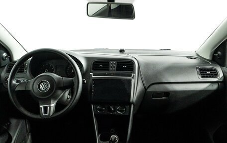Volkswagen Polo VI (EU Market), 2010 год, 599 585 рублей, 13 фотография