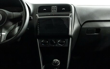 Volkswagen Polo VI (EU Market), 2010 год, 599 585 рублей, 14 фотография