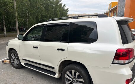 Toyota Land Cruiser 200, 2017 год, 6 000 000 рублей, 7 фотография