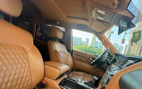 Infiniti QX80 I рестайлинг, 2018 год, 4 700 000 рублей, 10 фотография