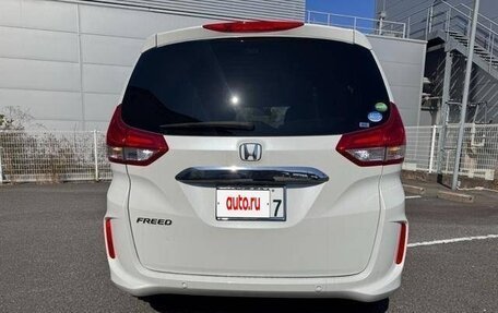 Honda Freed II, 2022 год, 1 450 000 рублей, 6 фотография