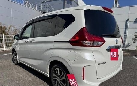 Honda Freed II, 2022 год, 1 450 000 рублей, 5 фотография