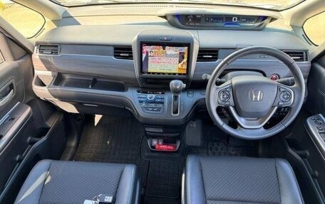 Honda Freed II, 2022 год, 1 450 000 рублей, 11 фотография