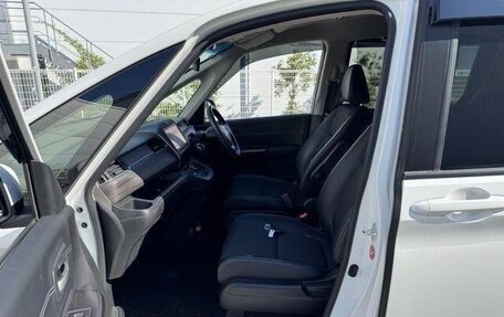 Honda Freed II, 2022 год, 1 450 000 рублей, 18 фотография