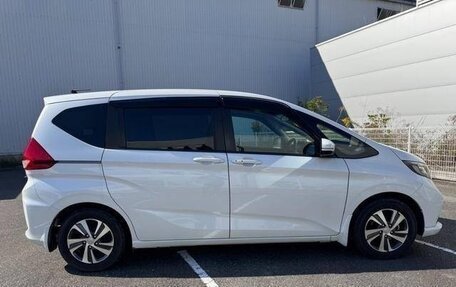 Honda Freed II, 2022 год, 1 450 000 рублей, 9 фотография