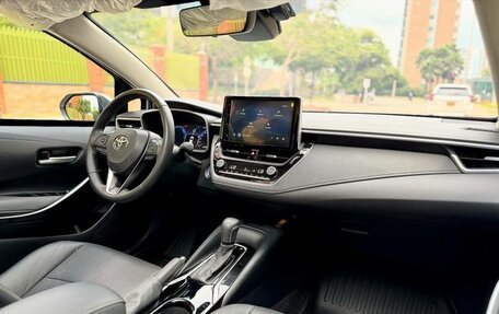 Toyota Corolla, 2022 год, 1 650 000 рублей, 10 фотография