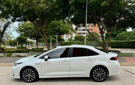 Toyota Corolla, 2022 год, 1 650 000 рублей, 4 фотография