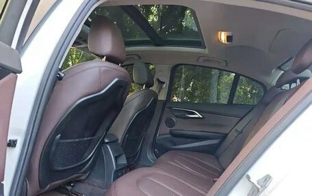 BMW 1 серия, 2021 год, 2 000 000 рублей, 9 фотография