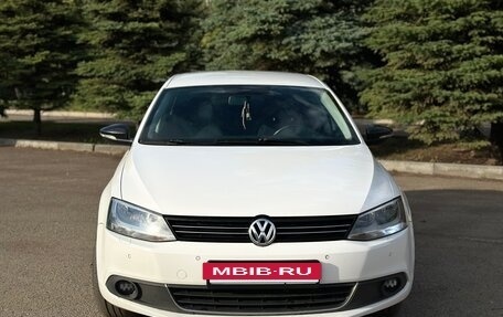Volkswagen Jetta VI, 2014 год, 929 000 рублей, 5 фотография