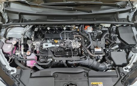 Toyota Prius IV XW50, 2024 год, 4 030 000 рублей, 6 фотография