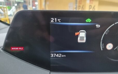 Toyota Prius IV XW50, 2024 год, 4 030 000 рублей, 10 фотография