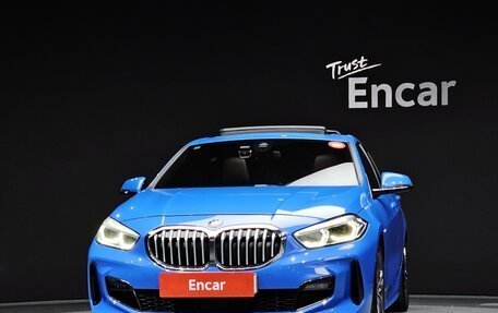 BMW 1 серия, 2021 год, 2 632 000 рублей, 4 фотография