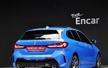 BMW 1 серия, 2021 год, 2 632 000 рублей, 2 фотография
