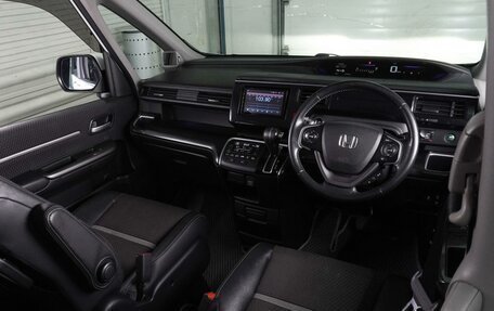 Honda Stepwgn IV, 2015 год, 1 799 000 рублей, 6 фотография