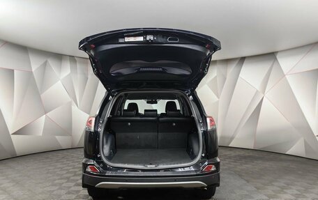 Toyota RAV4, 2018 год, 2 555 000 рублей, 18 фотография