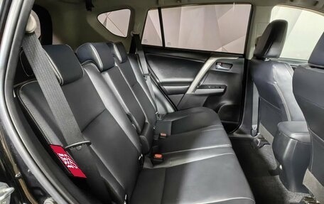 Toyota RAV4, 2018 год, 2 555 000 рублей, 12 фотография