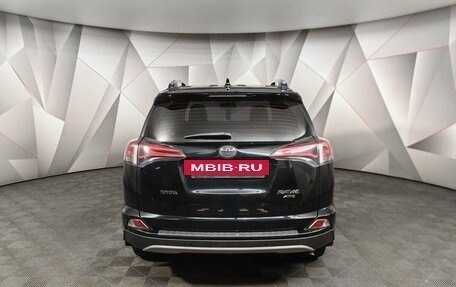 Toyota RAV4, 2018 год, 2 555 000 рублей, 8 фотография