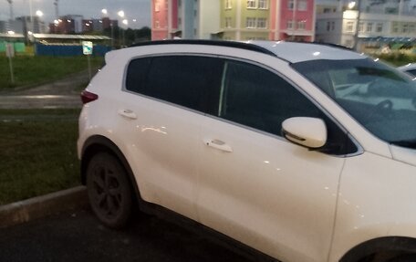KIA Sportage IV рестайлинг, 2021 год, 2 300 000 рублей, 2 фотография