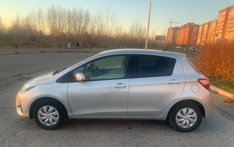 Toyota Vitz, 2017 год, 990 000 рублей, 14 фотография