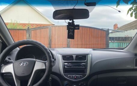 Hyundai Solaris II рестайлинг, 2014 год, 870 000 рублей, 6 фотография