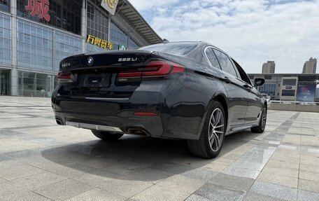 BMW 5 серия, 2021 год, 3 300 000 рублей, 5 фотография